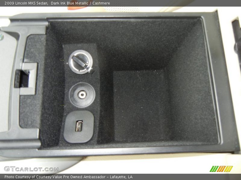 Dark Ink Blue Metallic / Cashmere 2009 Lincoln MKS Sedan