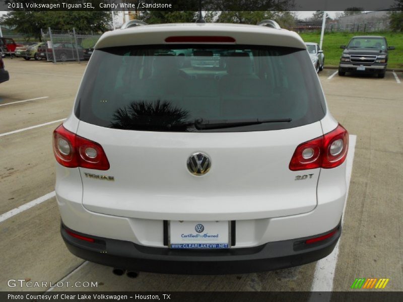 Candy White / Sandstone 2011 Volkswagen Tiguan SEL