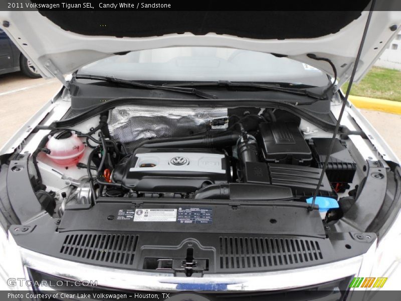Candy White / Sandstone 2011 Volkswagen Tiguan SEL