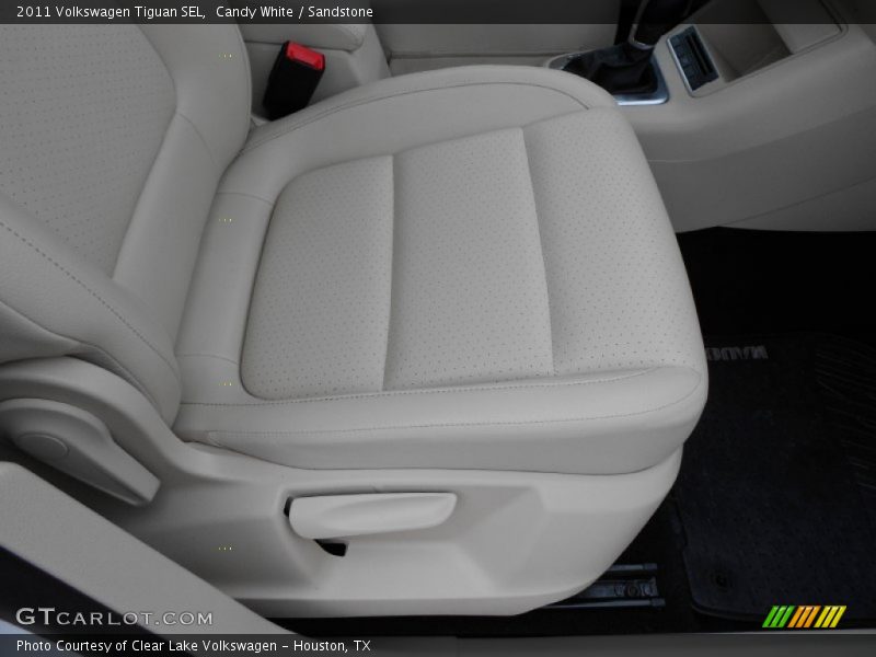 Candy White / Sandstone 2011 Volkswagen Tiguan SEL