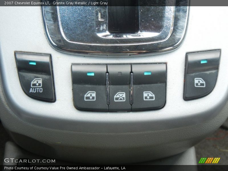 Granite Gray Metallic / Light Gray 2007 Chevrolet Equinox LT