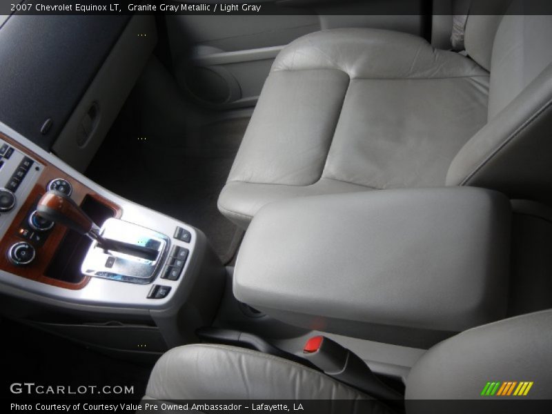 Granite Gray Metallic / Light Gray 2007 Chevrolet Equinox LT