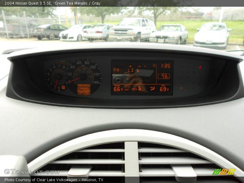 Green Tea Metallic / Gray 2004 Nissan Quest 3.5 SE