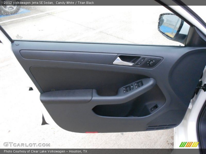 Candy White / Titan Black 2012 Volkswagen Jetta SE Sedan