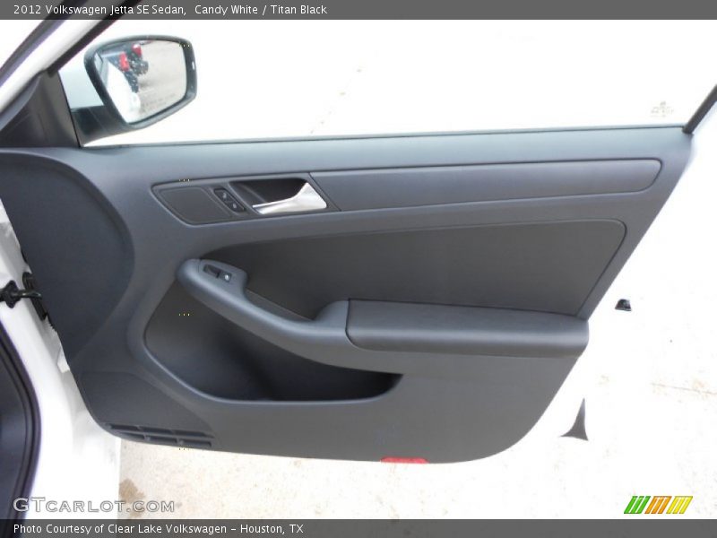 Candy White / Titan Black 2012 Volkswagen Jetta SE Sedan