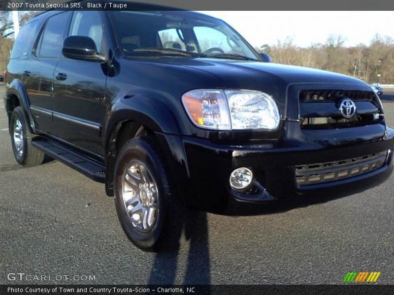 Black / Taupe 2007 Toyota Sequoia SR5