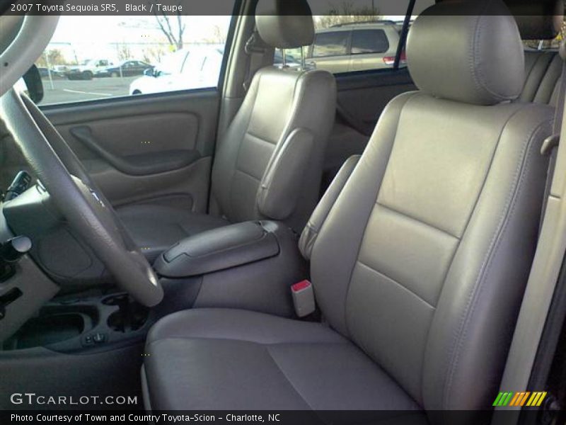 Black / Taupe 2007 Toyota Sequoia SR5