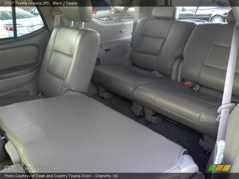 Black / Taupe 2007 Toyota Sequoia SR5
