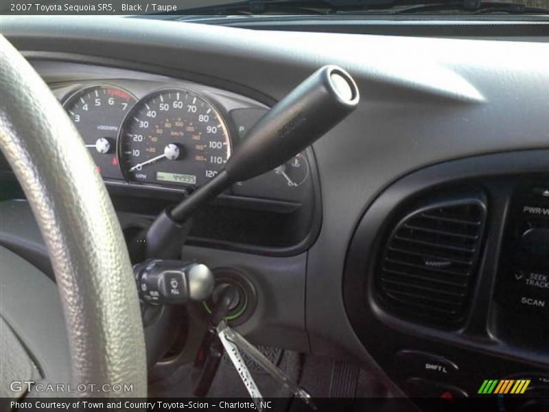 Black / Taupe 2007 Toyota Sequoia SR5
