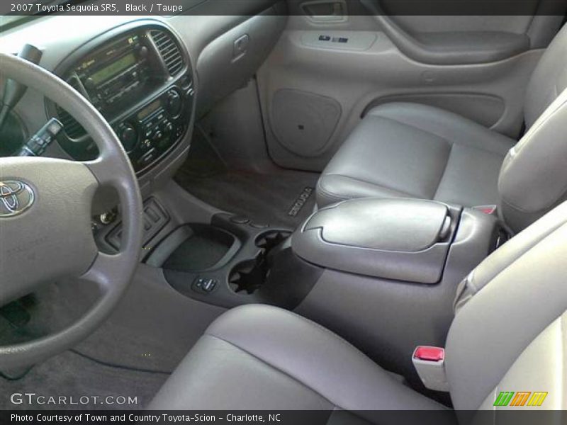 Black / Taupe 2007 Toyota Sequoia SR5