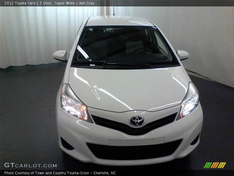 Super White / Ash Gray 2012 Toyota Yaris L 3 Door