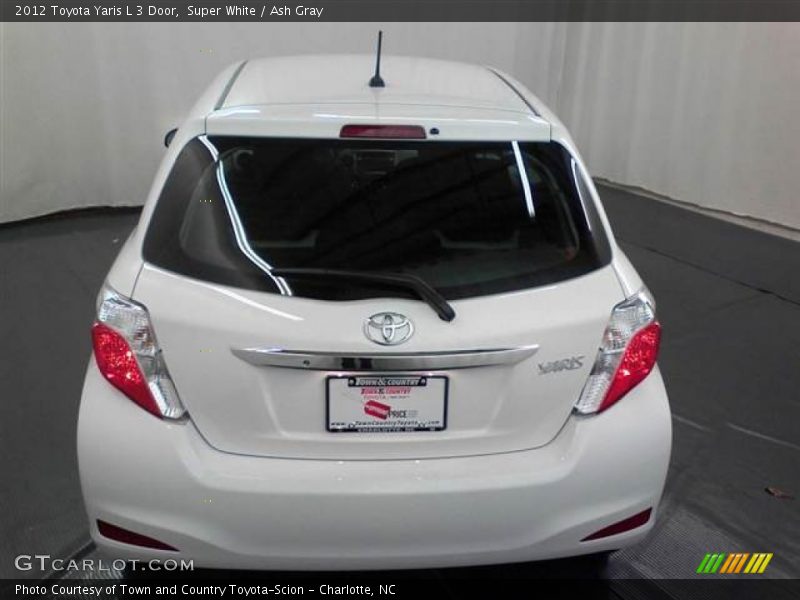 Super White / Ash Gray 2012 Toyota Yaris L 3 Door