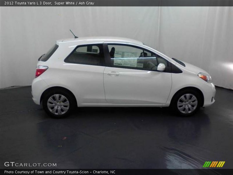 Super White / Ash Gray 2012 Toyota Yaris L 3 Door