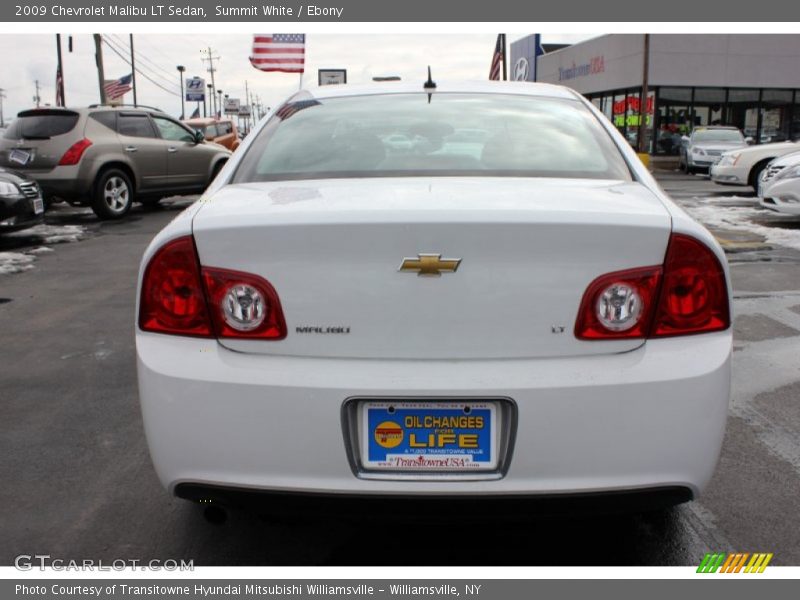 Summit White / Ebony 2009 Chevrolet Malibu LT Sedan
