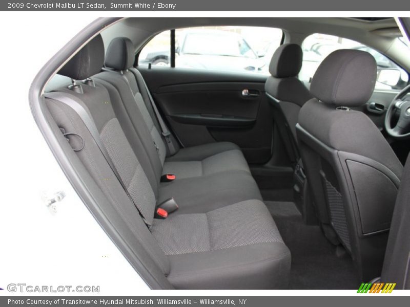 Summit White / Ebony 2009 Chevrolet Malibu LT Sedan