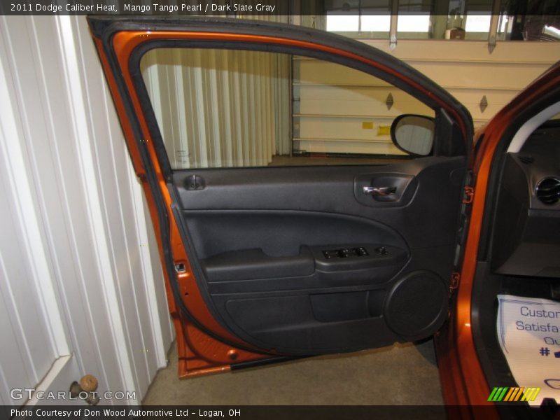 Mango Tango Pearl / Dark Slate Gray 2011 Dodge Caliber Heat