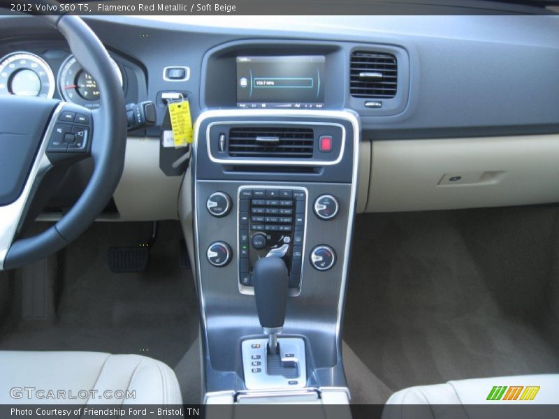 Flamenco Red Metallic / Soft Beige 2012 Volvo S60 T5