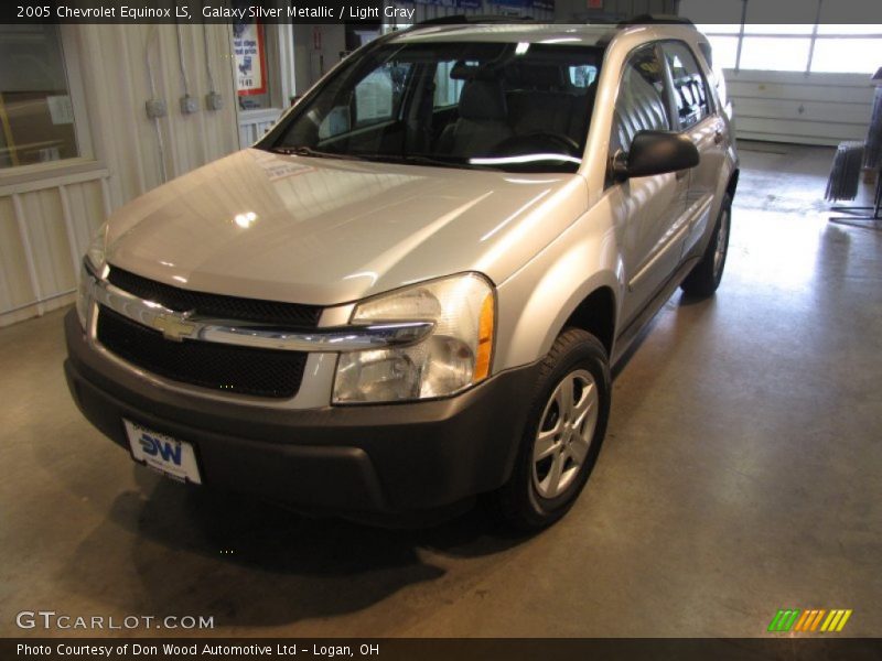 Galaxy Silver Metallic / Light Gray 2005 Chevrolet Equinox LS