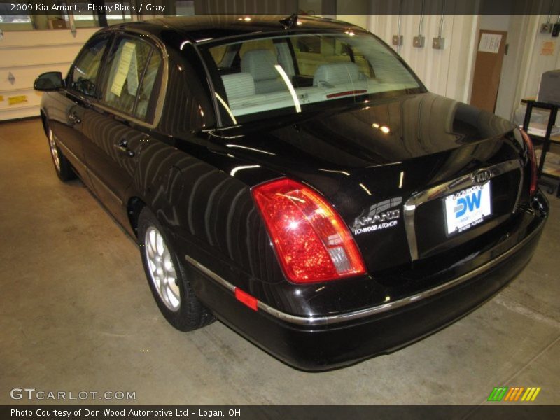 Ebony Black / Gray 2009 Kia Amanti