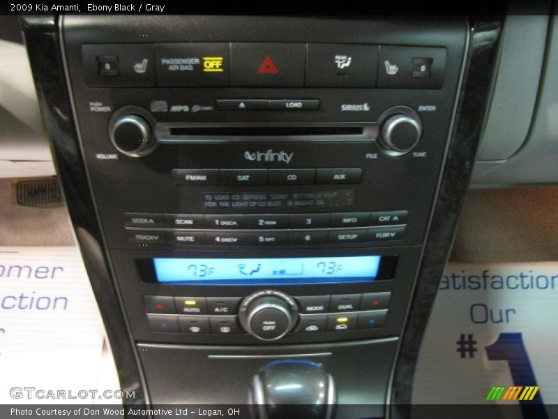 Ebony Black / Gray 2009 Kia Amanti