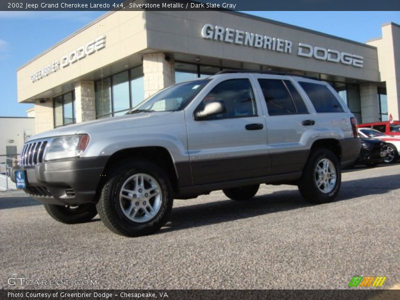 Silverstone Metallic / Dark Slate Gray 2002 Jeep Grand Cherokee Laredo 4x4