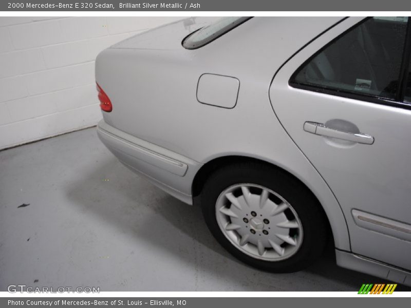 Brilliant Silver Metallic / Ash 2000 Mercedes-Benz E 320 Sedan
