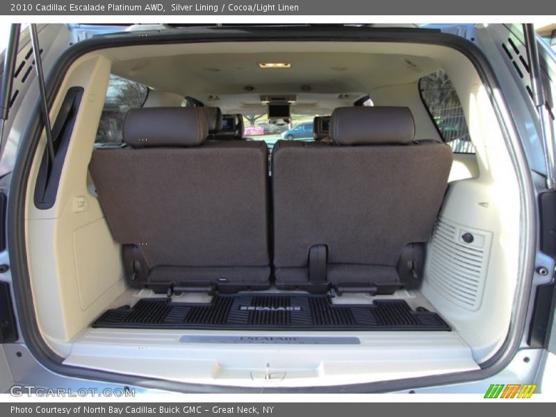  2010 Escalade Platinum AWD Trunk