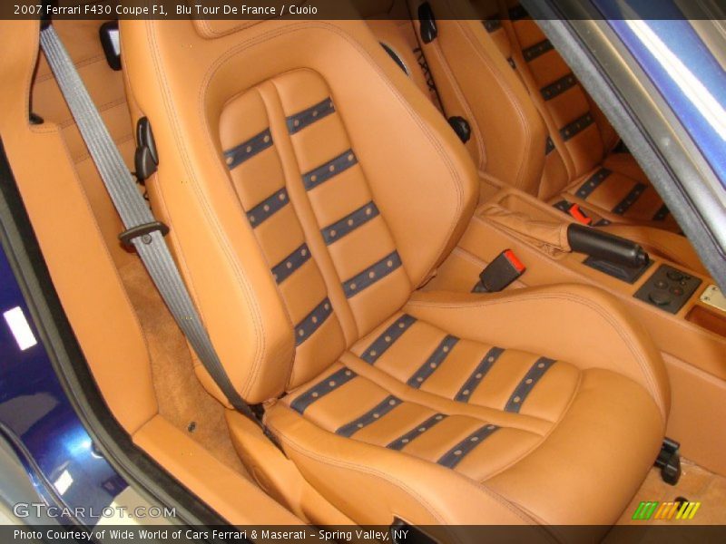 Front Seat of 2007 F430 Coupe F1