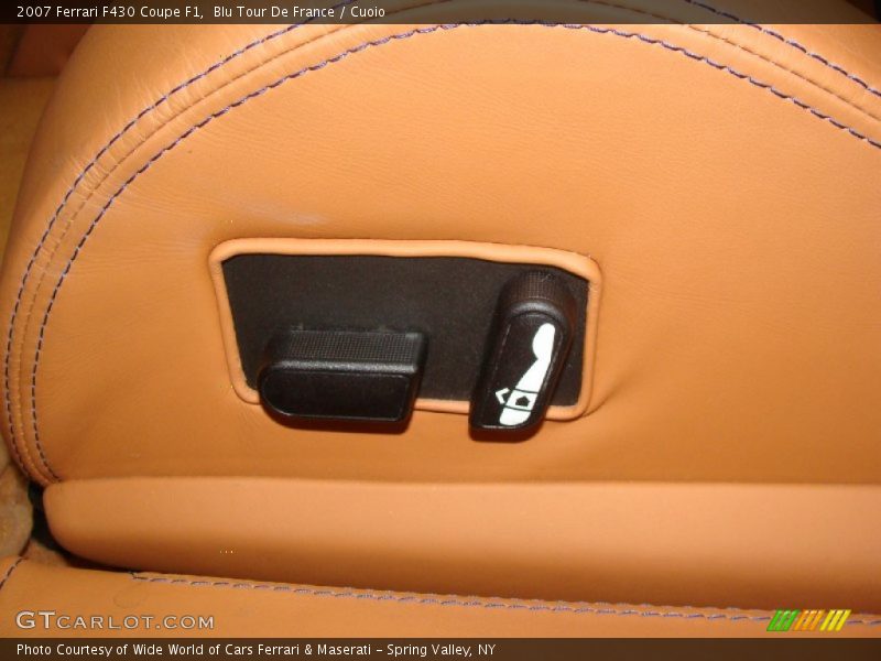 Controls of 2007 F430 Coupe F1