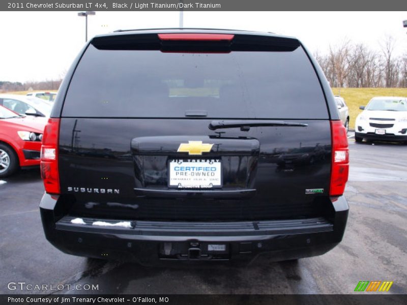 Black / Light Titanium/Dark Titanium 2011 Chevrolet Suburban LT 4x4
