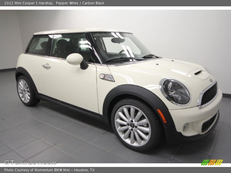 Pepper White / Carbon Black 2012 Mini Cooper S Hardtop