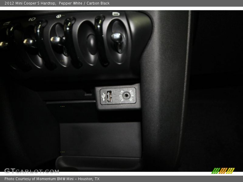 Pepper White / Carbon Black 2012 Mini Cooper S Hardtop