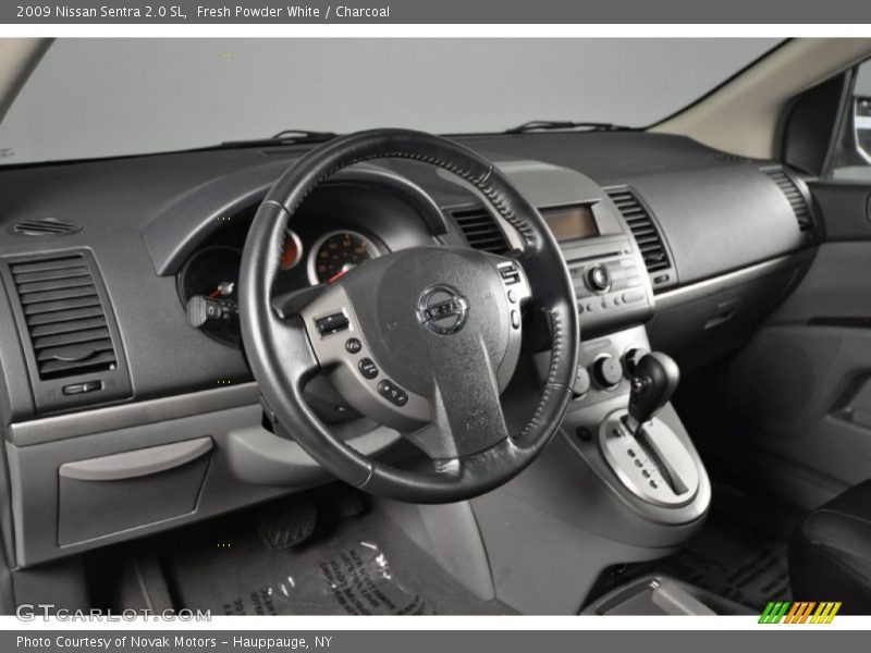 Fresh Powder White / Charcoal 2009 Nissan Sentra 2.0 SL