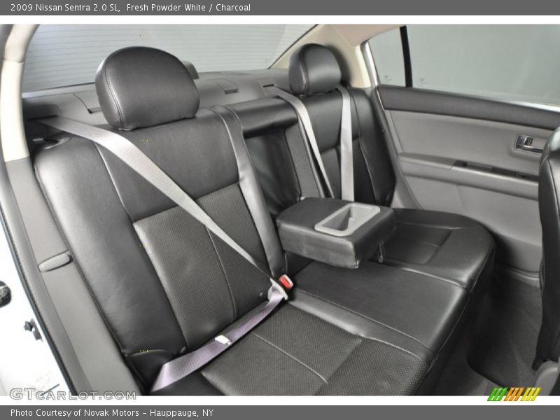 Fresh Powder White / Charcoal 2009 Nissan Sentra 2.0 SL
