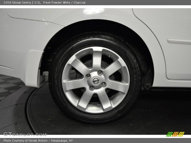 Fresh Powder White / Charcoal 2009 Nissan Sentra 2.0 SL