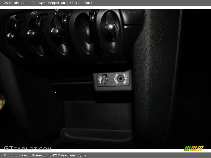 Pepper White / Carbon Black 2012 Mini Cooper S Coupe
