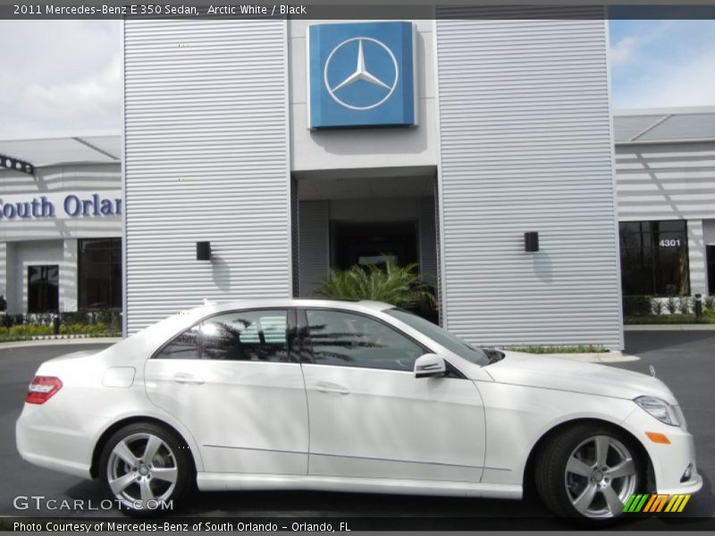 Arctic White / Black 2011 Mercedes-Benz E 350 Sedan