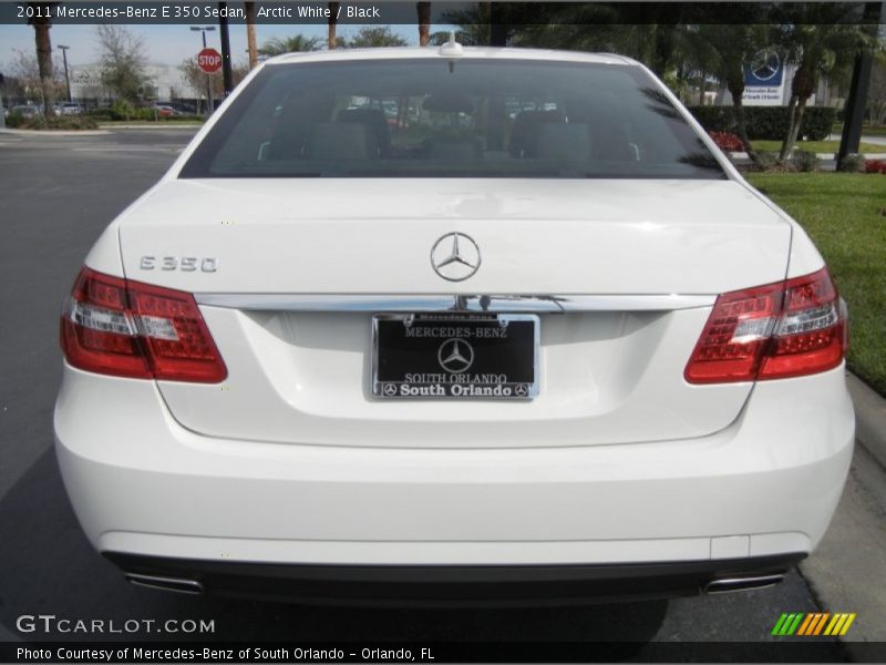 Arctic White / Black 2011 Mercedes-Benz E 350 Sedan