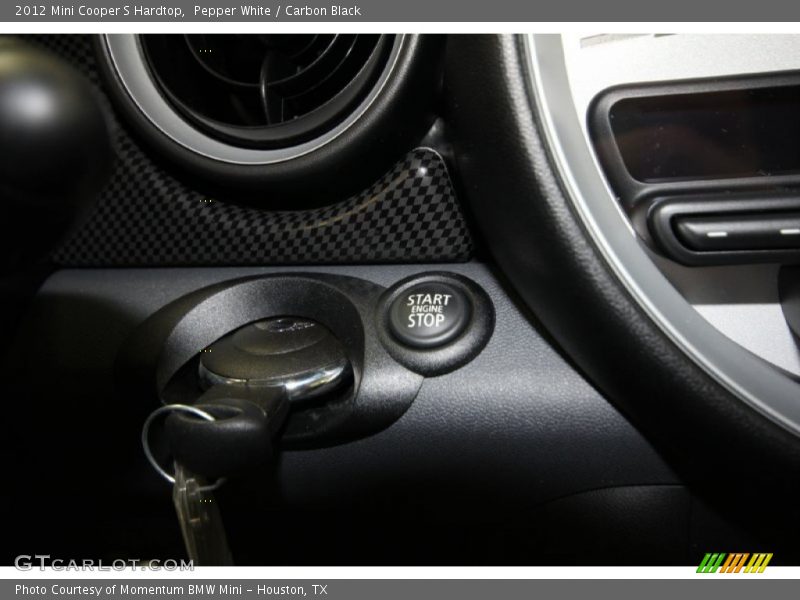 Pepper White / Carbon Black 2012 Mini Cooper S Hardtop
