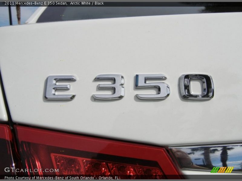 Arctic White / Black 2011 Mercedes-Benz E 350 Sedan