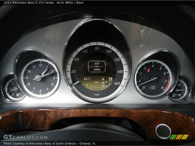 Arctic White / Black 2011 Mercedes-Benz E 350 Sedan