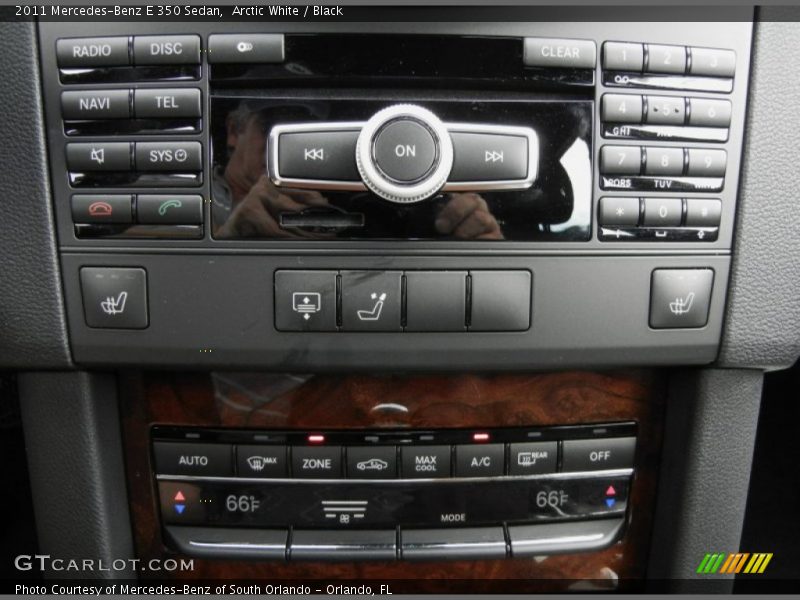 Arctic White / Black 2011 Mercedes-Benz E 350 Sedan