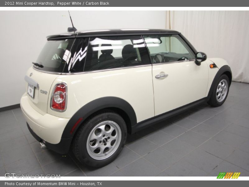 Pepper White / Carbon Black 2012 Mini Cooper Hardtop