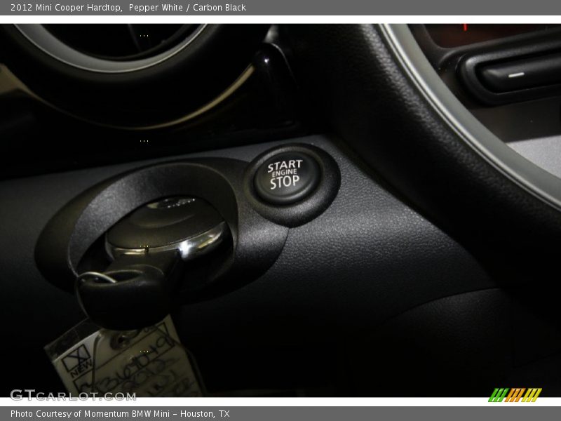 Pepper White / Carbon Black 2012 Mini Cooper Hardtop