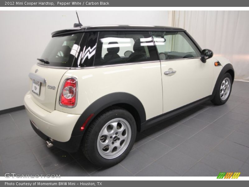 Pepper White / Carbon Black 2012 Mini Cooper Hardtop