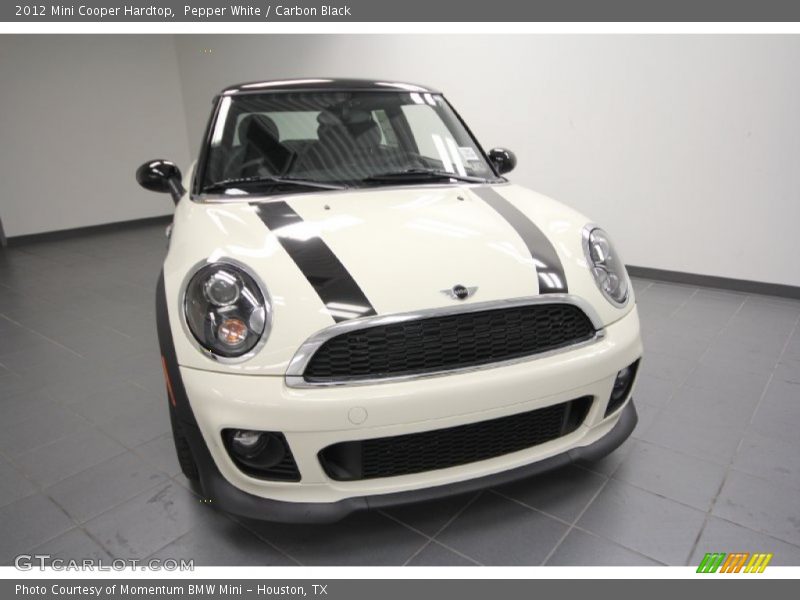 Pepper White / Carbon Black 2012 Mini Cooper Hardtop