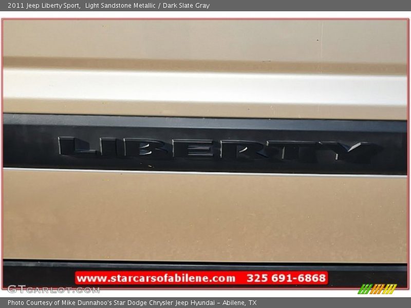 Light Sandstone Metallic / Dark Slate Gray 2011 Jeep Liberty Sport