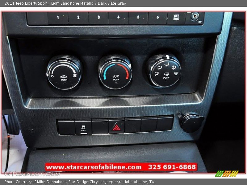 Light Sandstone Metallic / Dark Slate Gray 2011 Jeep Liberty Sport