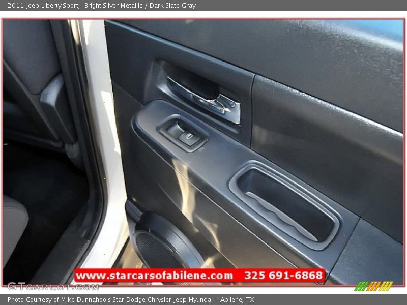 Bright Silver Metallic / Dark Slate Gray 2011 Jeep Liberty Sport