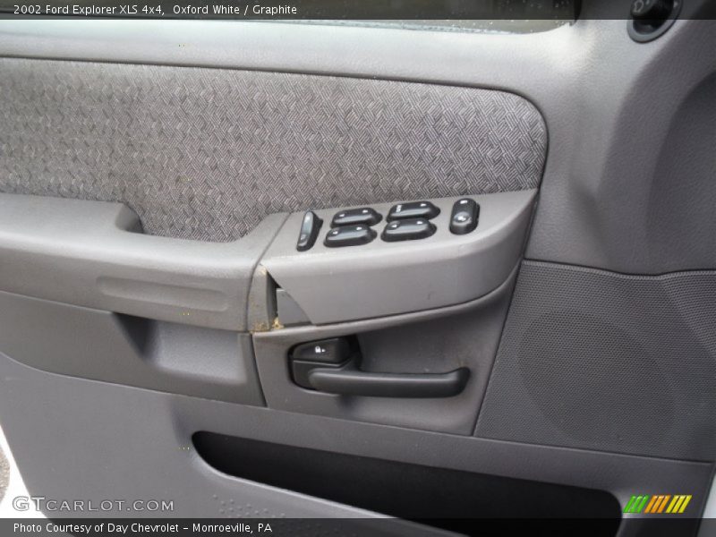 Oxford White / Graphite 2002 Ford Explorer XLS 4x4